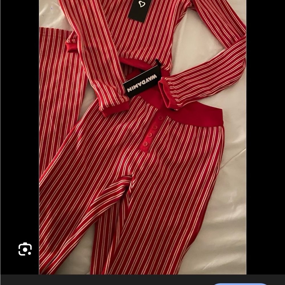 Waydamin Red Striped Women's Jogger pants BRAND NEW NEVER WORN